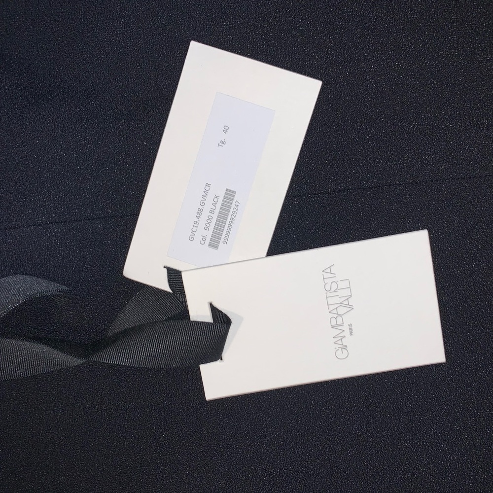 Giambattista Valli Fluted crepe midi skirt - Picture 5 of 8